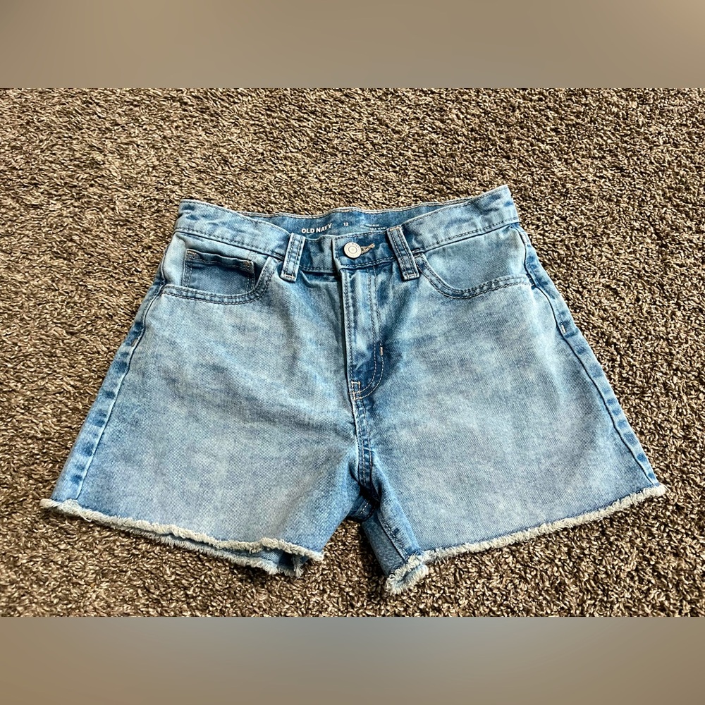 Old Navy girls denim shorts. High rise adj waist. Sz 12